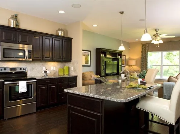 152 Day Star Ct, Gallatin, TN 37066