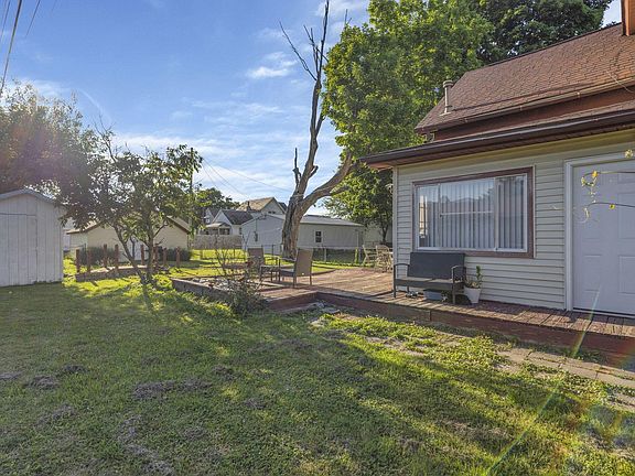 4th image of 193 Decrow Ave