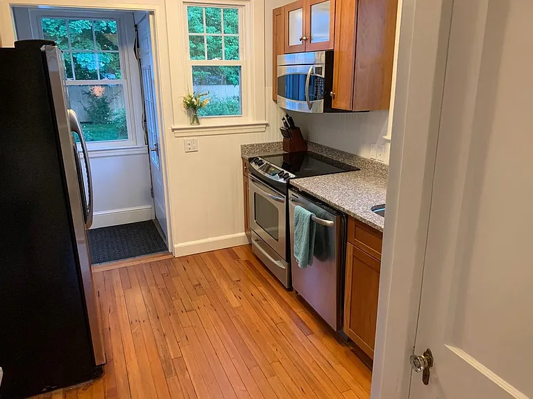 10 Fern Ave — Photo 24