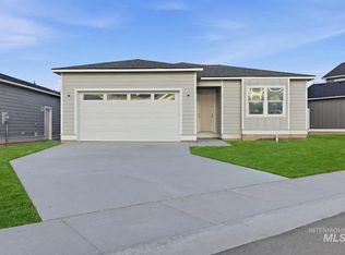 1212 S Papuan Way, Kuna, ID 83634