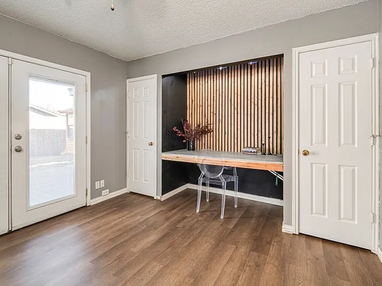 2202 Wydewood Dr — Photo 15