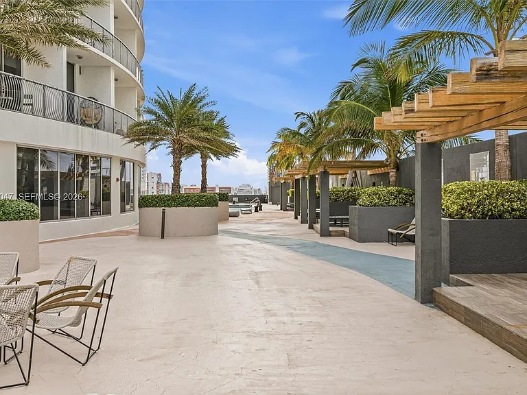 1750 N Bayshore Dr #4801 — Photo 65