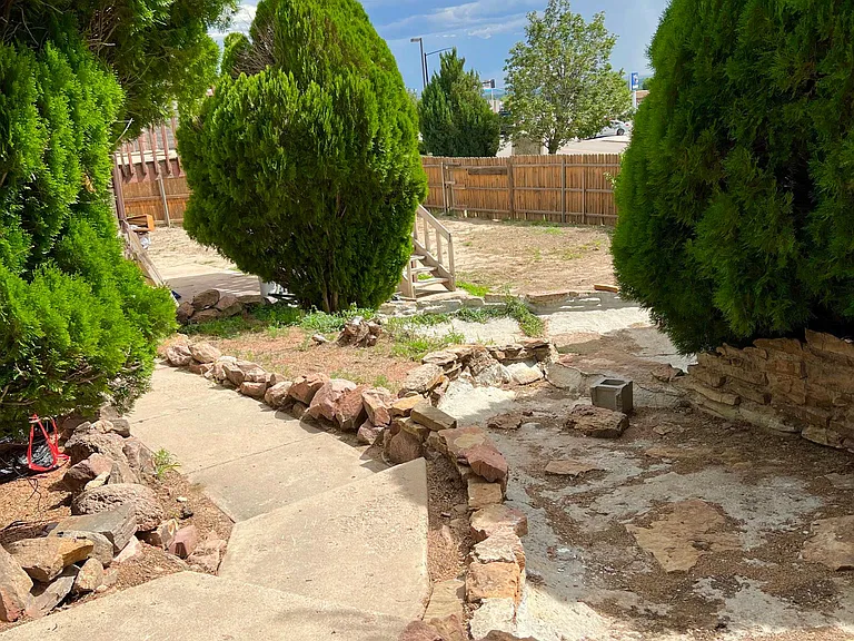 4017 Valley Dr — Photo 5