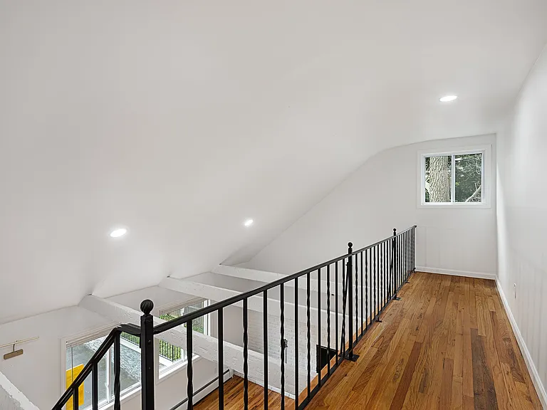 62 Lincoln Ave — Photo 14