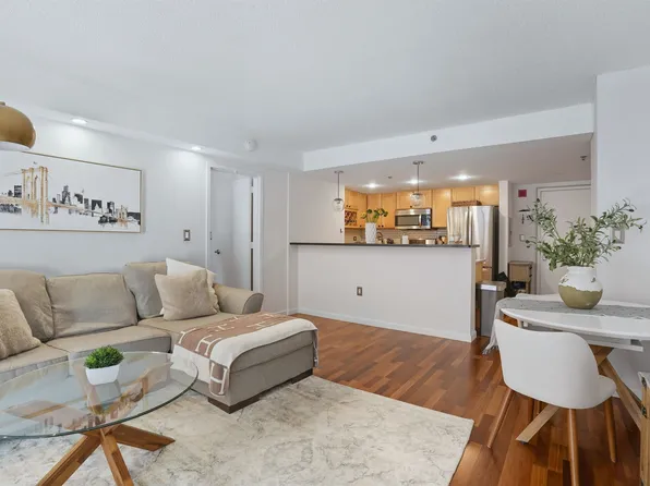 700 1st Street image 1 of 22