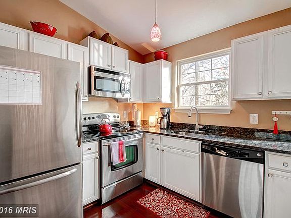 5th image of 803 Whitewood Trl