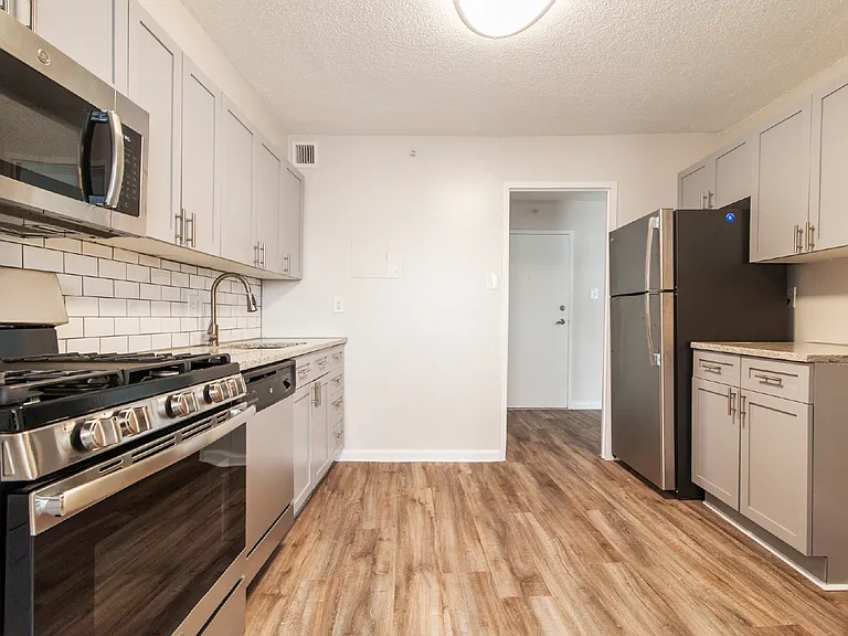 Enclave Silver Spring — Photo 27