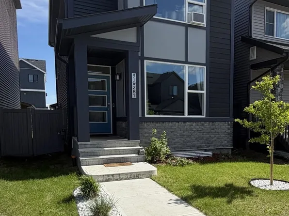 19281 22a Ave NW, Edmonton, AB T6M 1P8