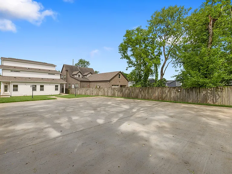 1810B Delta Ave — Photo 40