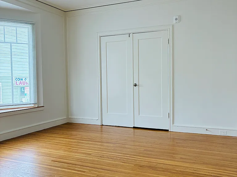 3225 Laguna St #3 — Photo 6