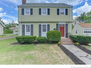 37 Quentin St, Hamden, CT 06517