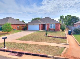 12000 NW 136th Ter, Piedmont, OK 73078