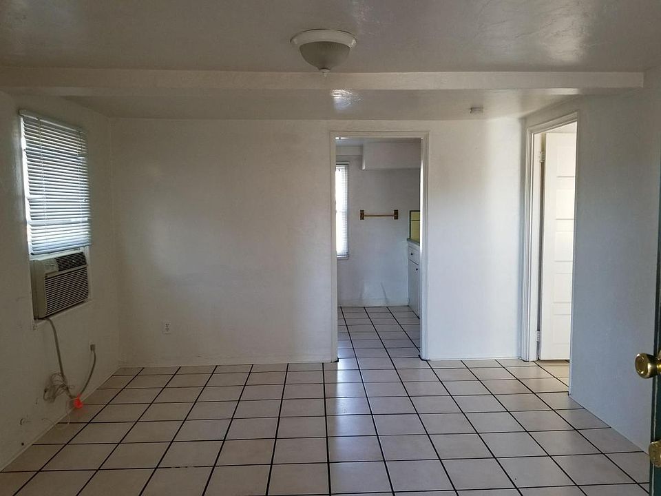 1st image of 3145 E Fairmount St #3145