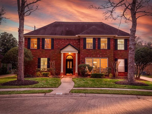 3815 Bratton St, Sugar Land, TX 77479