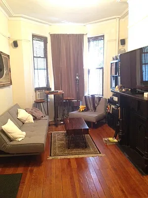 Rented by Ulas Real Estates Inc | media 26