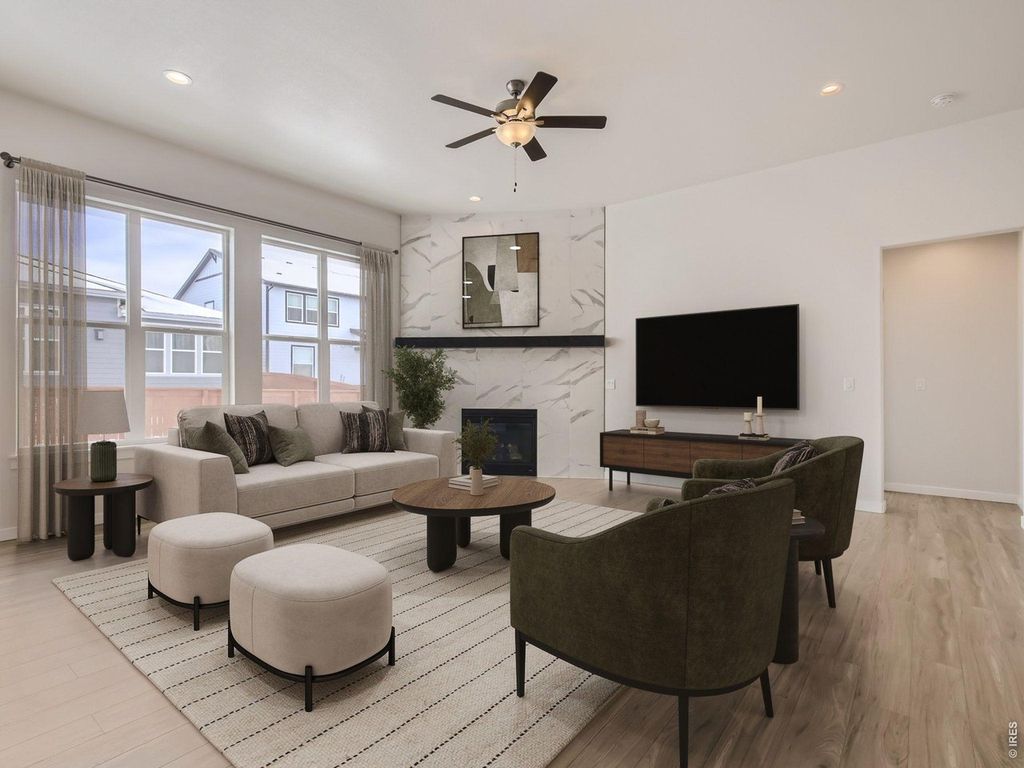 2071 Dusk Ct