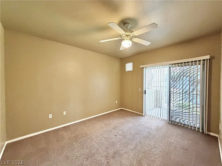 8555 W Russell Rd #2021 — Photo 16