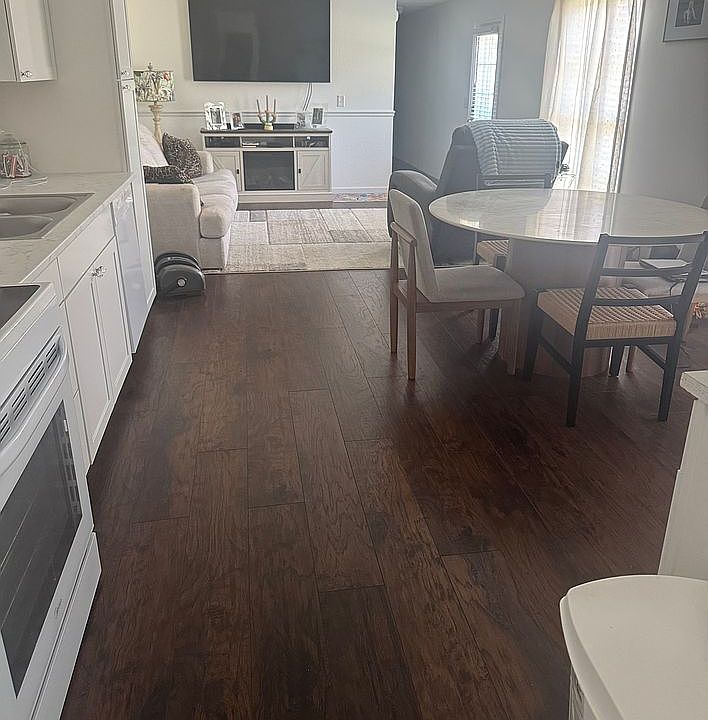 2nd image of 45 Buttonwood Ln