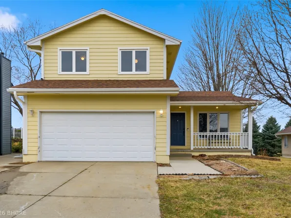 1215 N 7th St, Indianola, IA 50125