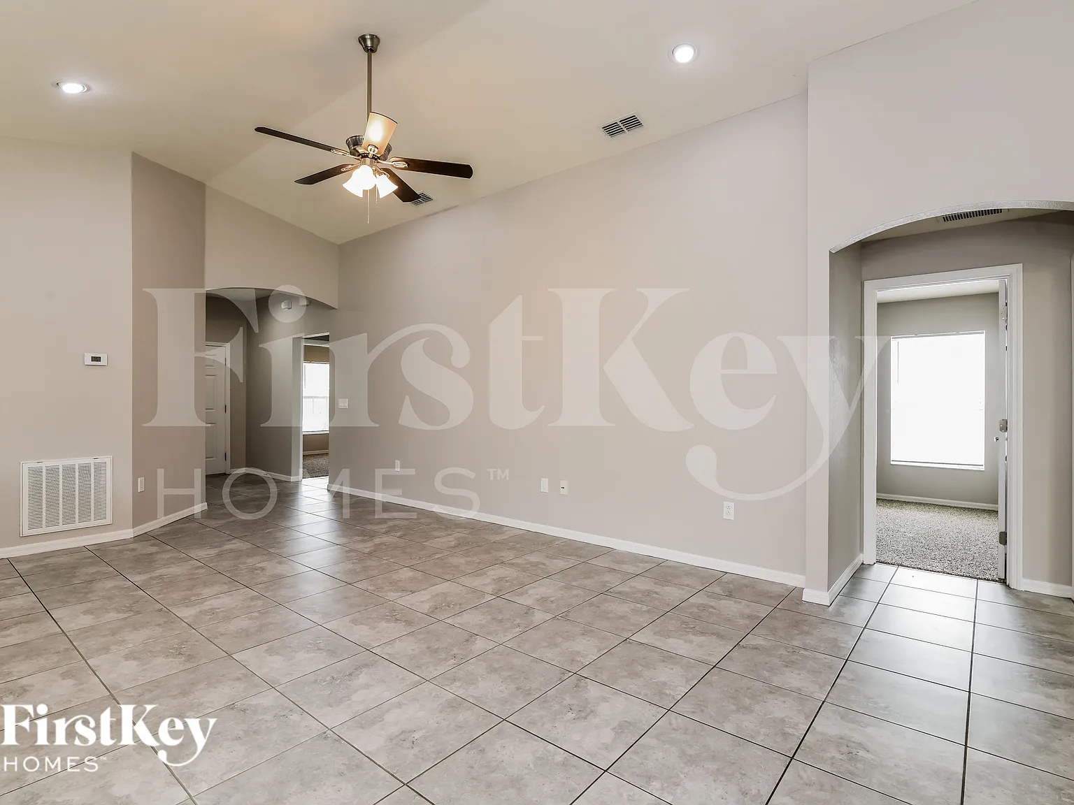 4 bed, 2.0 bath, 1774 sqft, $2,225 — Photo 4