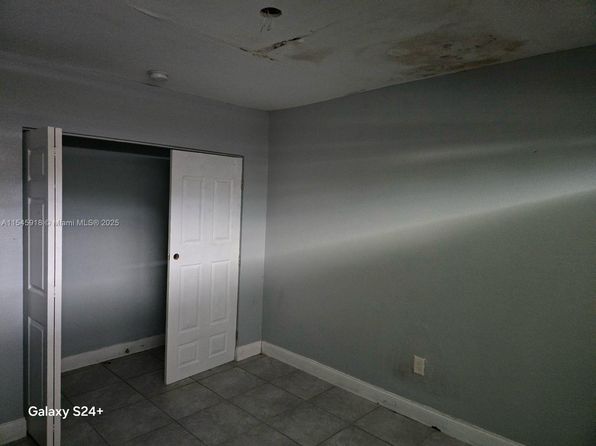 miami-florida-43808837 picture