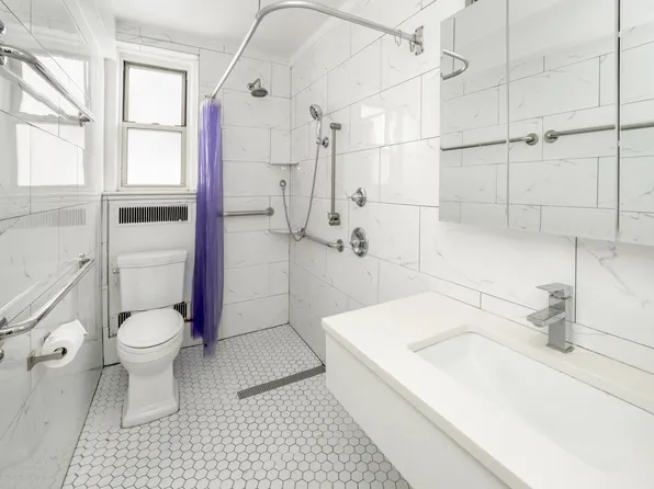 44 Gramercy Park North image 9 of 9