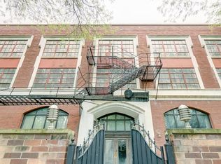 4022 N Hermitage Ave, Chicago, IL 60613