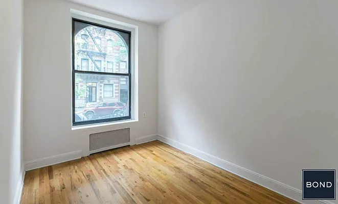 Rented by Bond New York | media 1