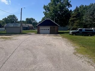 625 W Main St, Braidwood, IL 60408