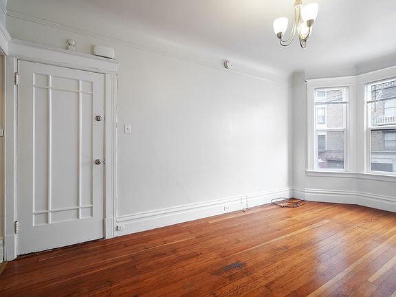 3rd image of 170A Julian Ave