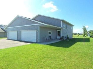 840 Cleveland Ave SW, Hutchinson, MN 55350