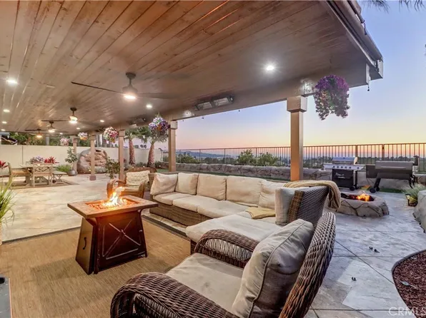 5851 Walnut Creek Rd, Yorba Linda, CA 92886