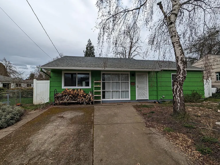 9120 N Tioga Ave — Photo 3