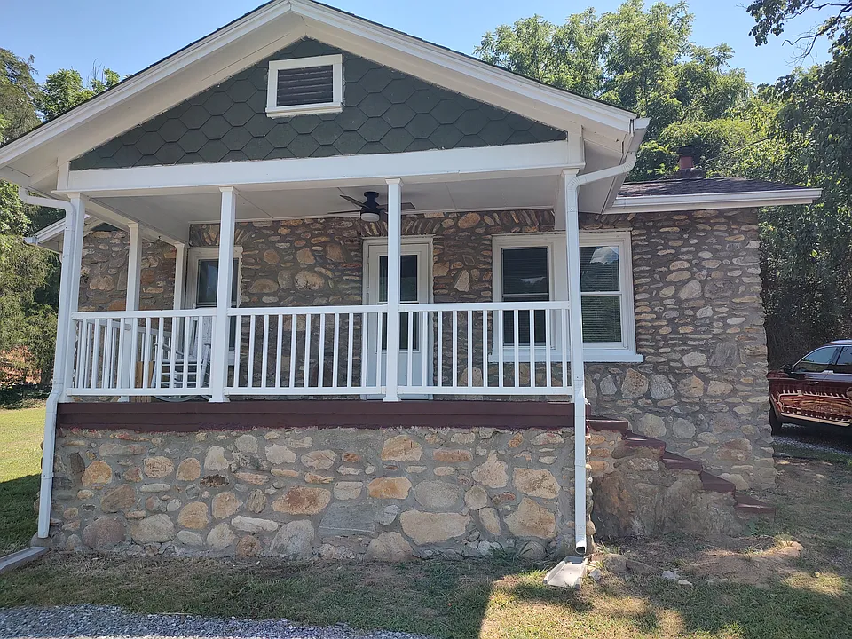 9871 Highway 107