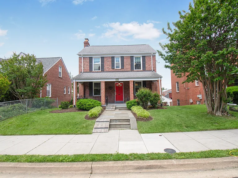 front of house, wide angle, including full yard