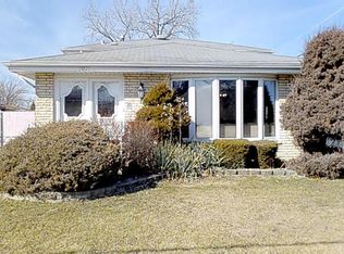 5024 W 137th St, Crestwood, IL