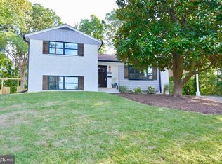 7416 Leighton Dr, Falls Church, VA 22043