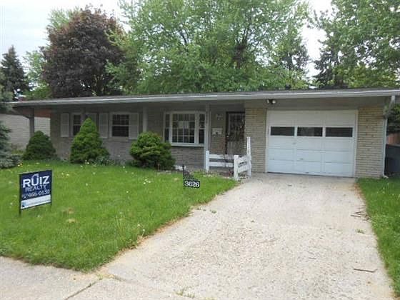1st image of 3626 N Earl Ave