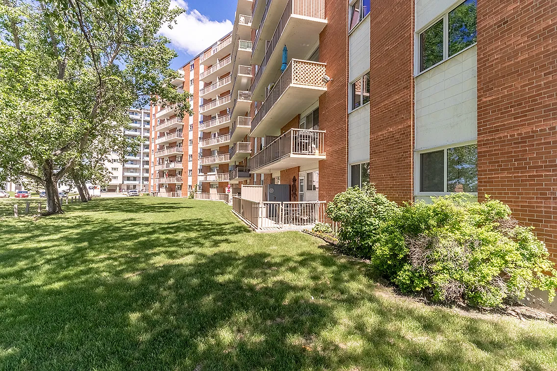 River Gardens — Photo 2