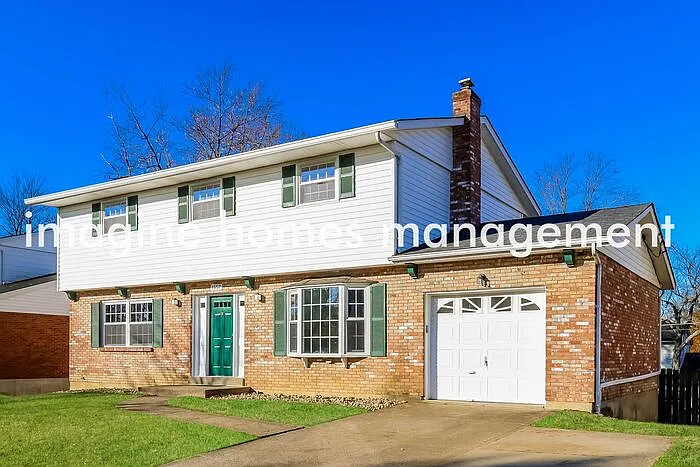 4 bed, 2.5 bath, 2013 sqft, $2,795 — Photo 2
