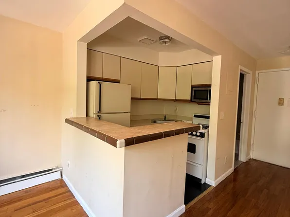 75a Cooper Street image 1 of 8