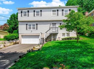 30 Primrose St, White Plains, NY