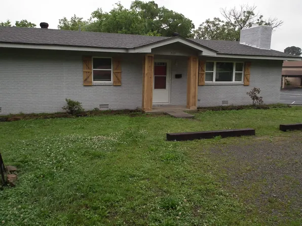 209 W Sugarloaf St, Heber Springs, AR 72543
