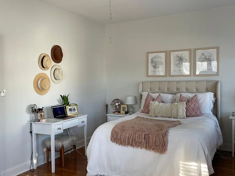 Upstairs bedroom #1
