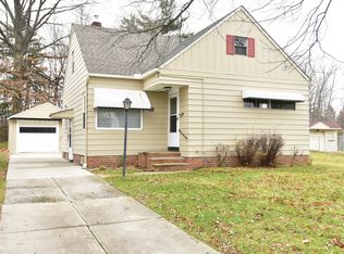 5515 Oakwood Ave, Maple Heights, OH