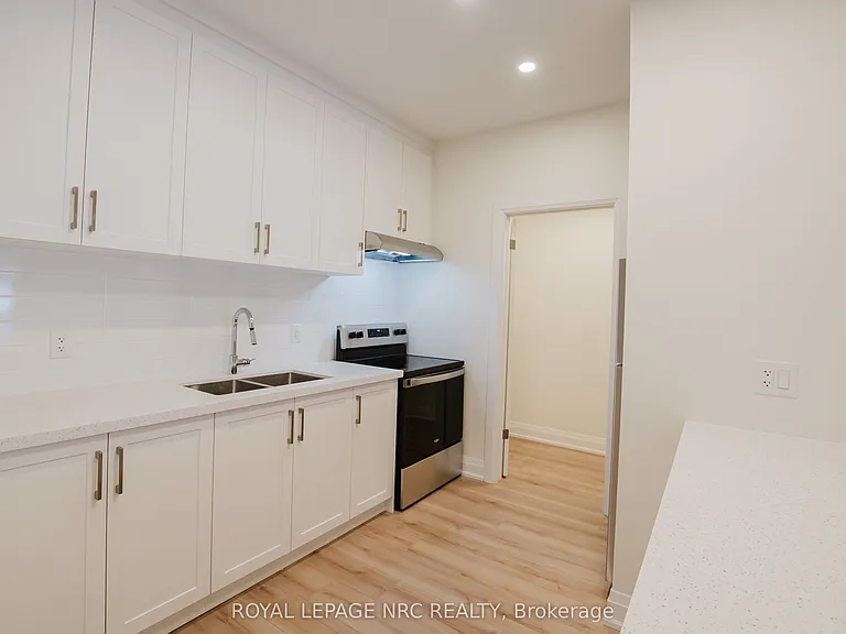 103 Southworth St N #103B — Photo 4