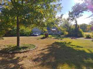7620 Dog Leg Rd, Dayton, OH 45414
