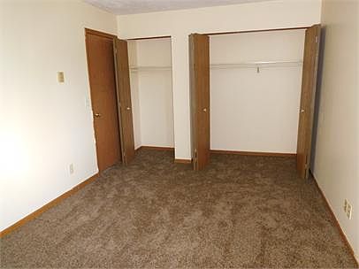2nd image of 720 King St APT 4