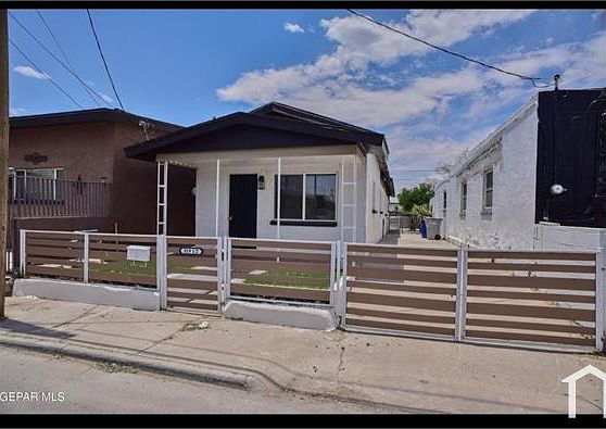 3rd image of 319 1/2 Dolan St