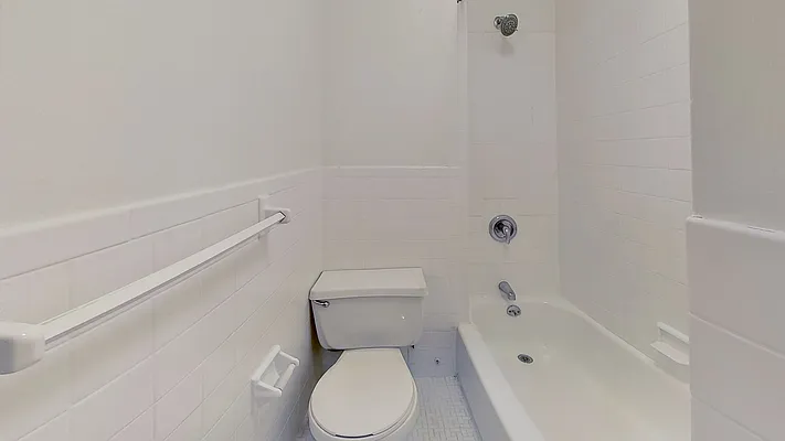 Rented by Compass | media 21